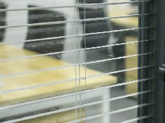 办公室隔断厂家讲解-选择办公室玻璃隔断的技巧