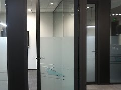 双层百叶玻璃隔断可以提升空间的使用效率？